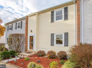 5510 Hollins Ln, Burke, VA 22015