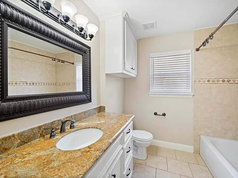 1810 Droxford Dr — Photo 19