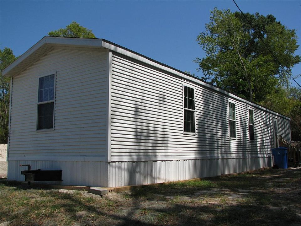 1st image of 202 Sellers St