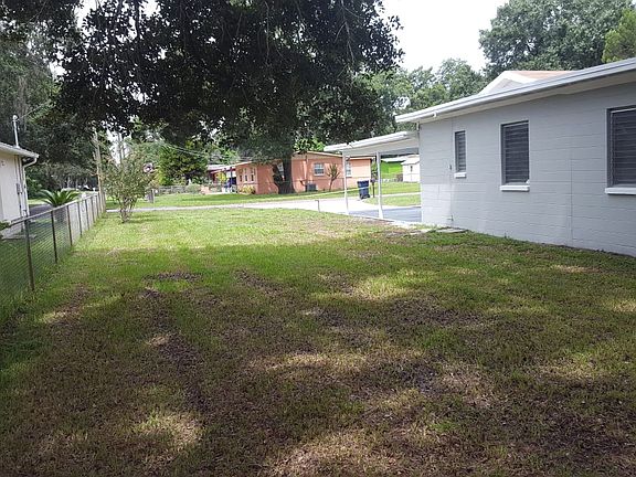 4th image of 5607 N Macdill Ave