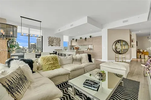 1300 S Miami Avenue Rd #Penthouse 5110 Photo 1