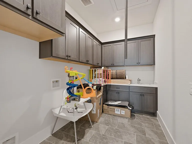 2030 Highland Moss Rd — Photo 21