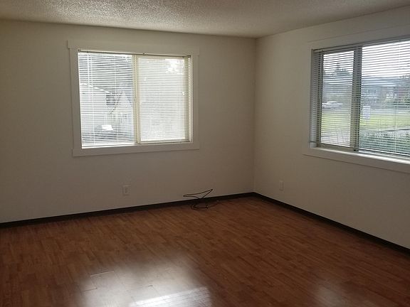 3rd image of 518 W Oregon Ave APT 11