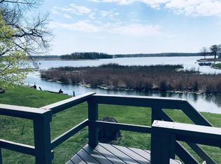 517 Washington Dr, Michigan Center, MI 49254