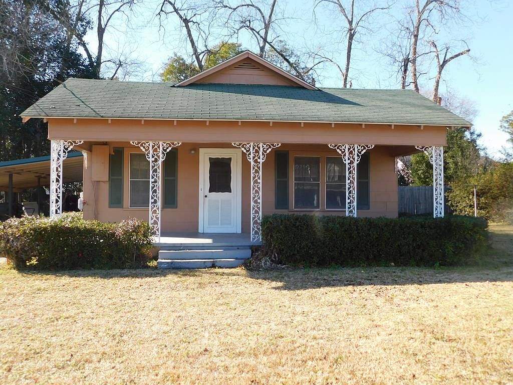 208 N Caswell St, Glennville, GA 30427 MLS 20997 Zillow