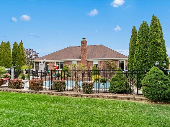 2nd image of 1094 Brookway Dr