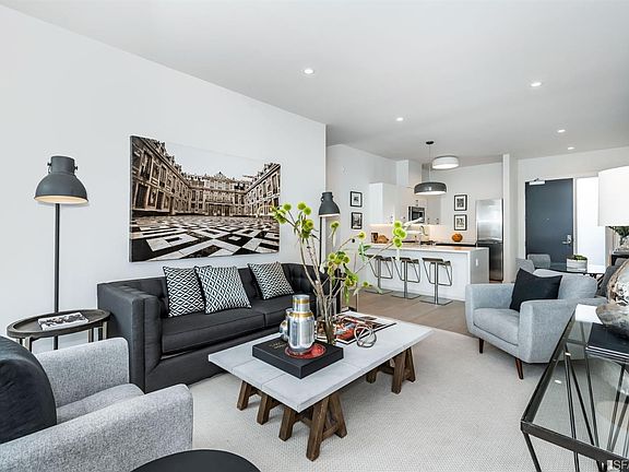 3rd image of 1001 17th St #406