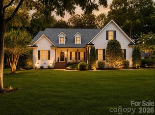 611 Pacer Ln, Waxhaw, NC 28173