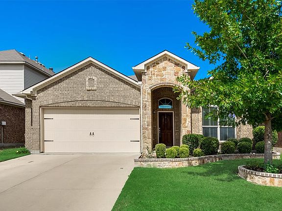 5th image of 1332 Zanna Grace Way