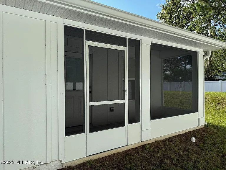 455 S Volusia St — Photo 15