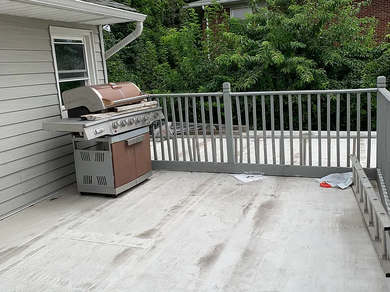 73 E Gouverneur Ave — Photo 9