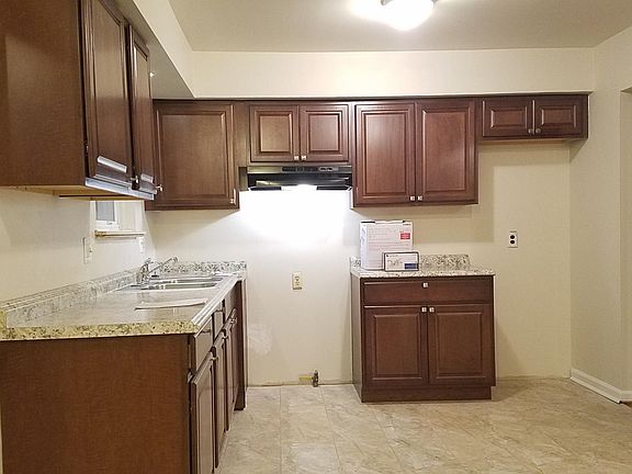 5th image of 25120 Hass St