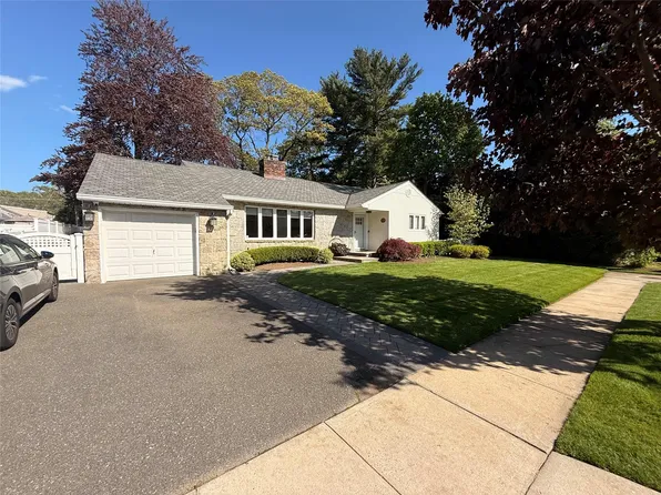 5 Windham Road, Rockville Centre, NY 11570