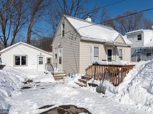 1521 4th St NE, Rochester, MN 55906