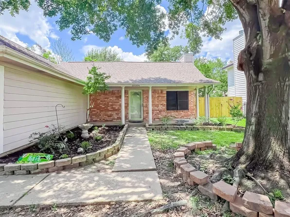 10506 Goldfield Ln, Houston, TX 77064