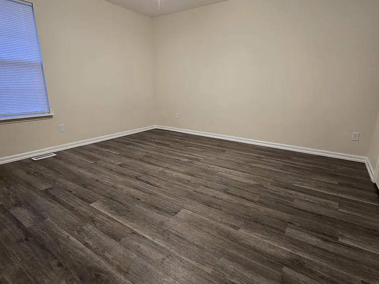 5505 Volunteer Dr — Photo 13