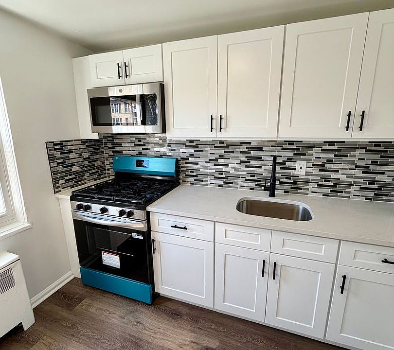 1st image of 10 Ellington St #38-2B