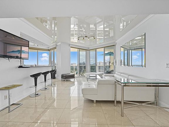 4th image of 3100 N Ocean Boulevard #1606