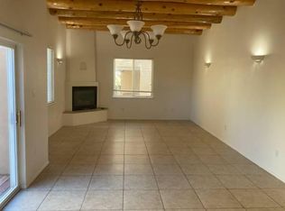 2144 Ridgeview Cir, Santa Fe, NM 87505