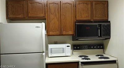 4th image of 503 W Lakeshore Dr Unit B-7