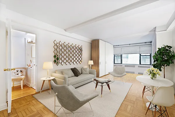 Sold by Compass | media 1