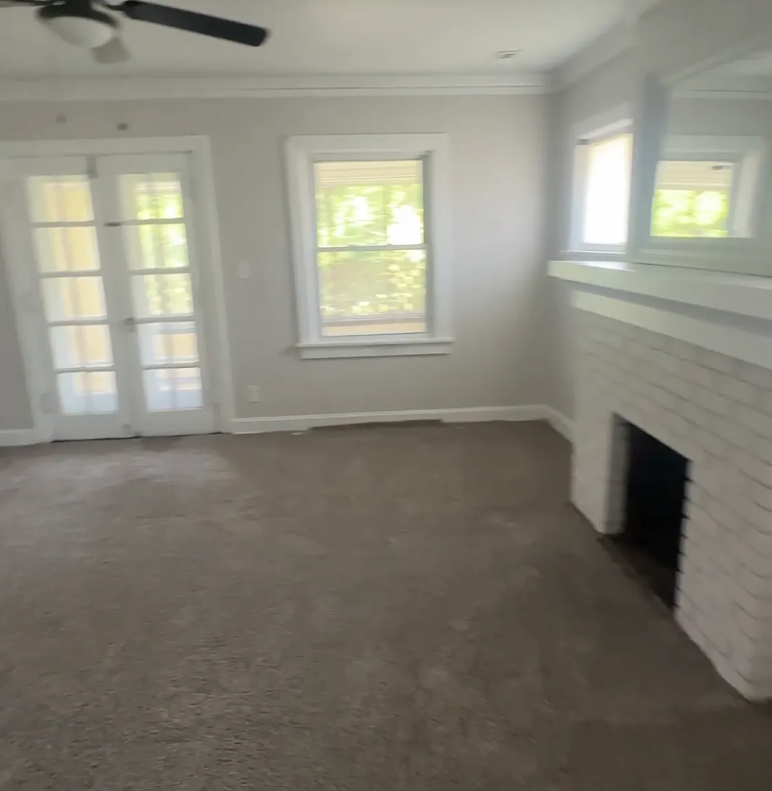 2 bed, 1000 sqft, $1,100 — Photo 3