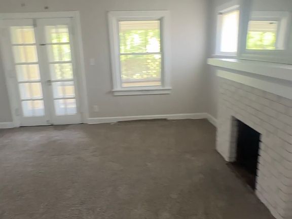 3rd image of 5432 Paseo Blvd