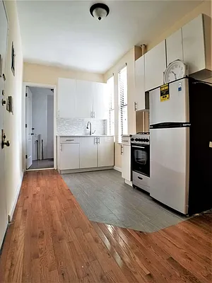 Rented by EXR | media 4