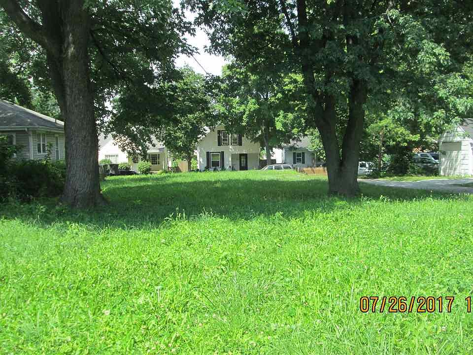 2nd image of 1821 N 16th St
