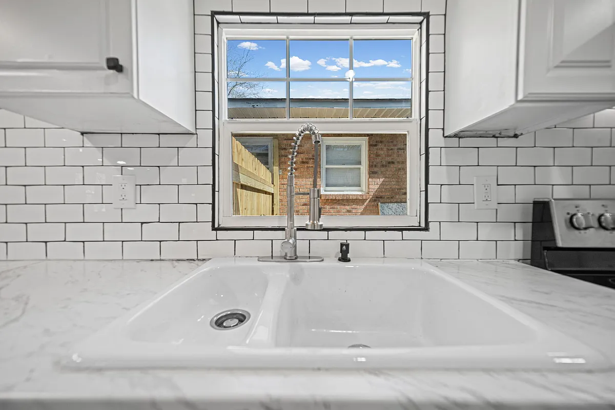 Building Photo - 103 Sadler Ave