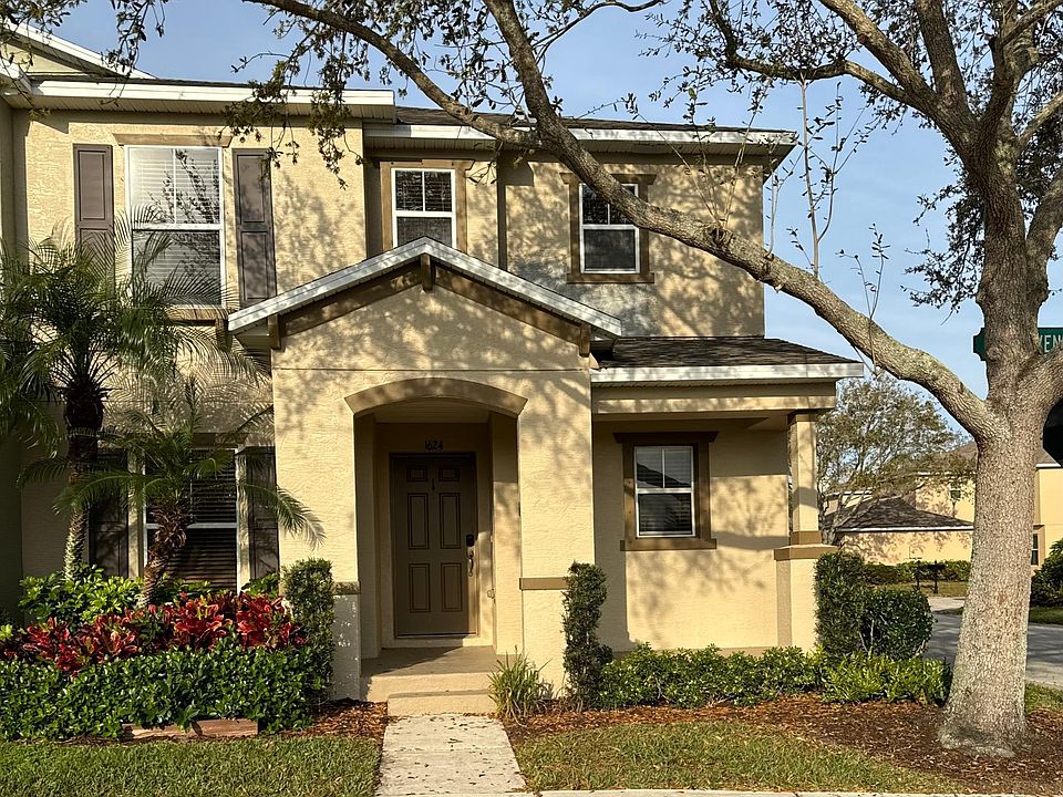 1st image of 1624 Pointe West Way