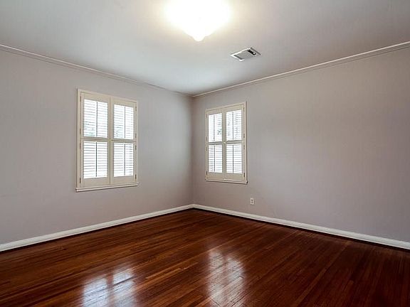 3rd image of 4623 Holly St