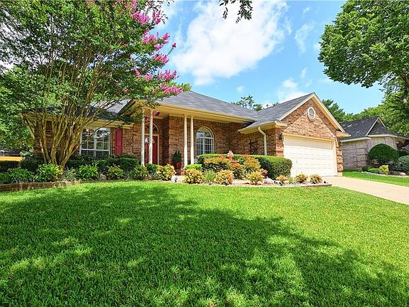 3rd image of 6102 Red Fern Dr