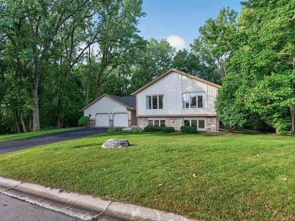 7390 130th St W, Apple Valley, MN 55124
