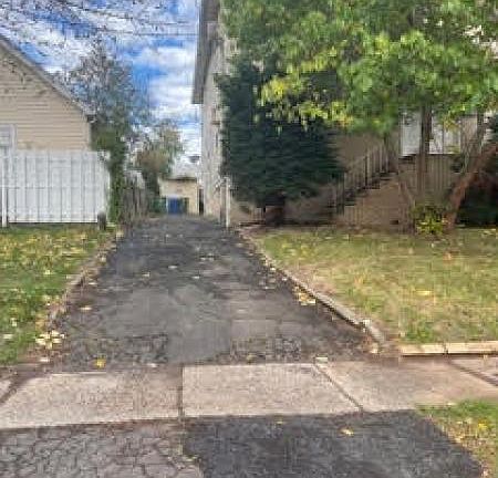 2nd image of 2111 Caroline Ave Floor 2