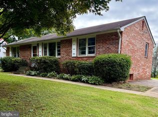 2 Quarter Branch Rd, Lovettsville, VA 20180