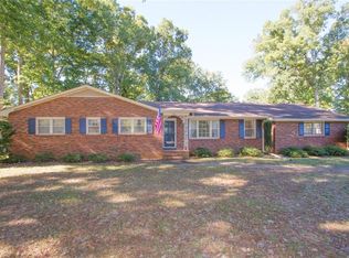 400 Long Forest Cir, Anderson, SC 29625