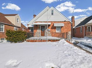 8311 Little Neck Parkway, Glen Oaks, NY