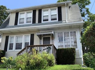 94 Ridge St, Fall River, MA 02721