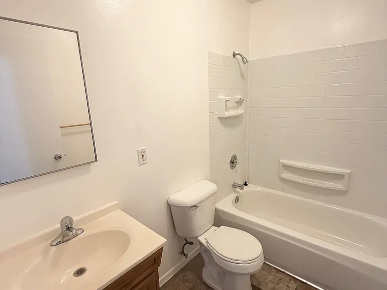 Unit 4-Bathroom