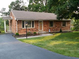 5546 Lamplighter Dr, Roanoke, VA 24019