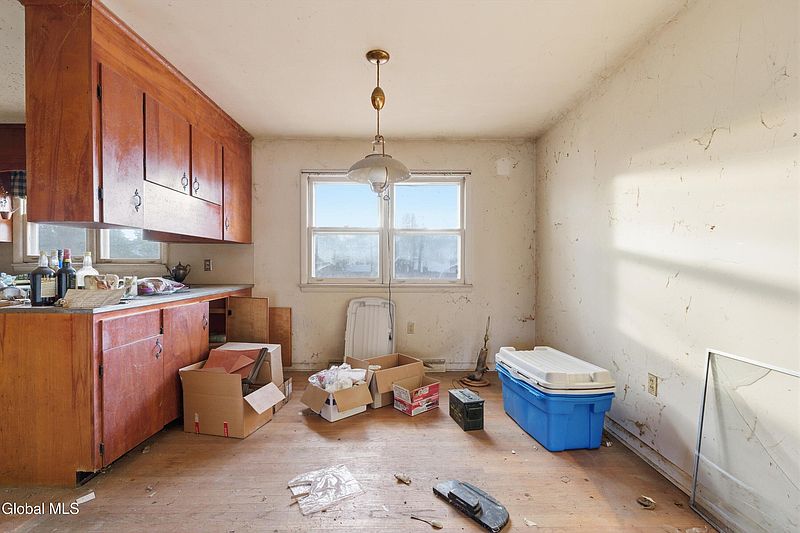 5th image of 17 Crommelin Drive