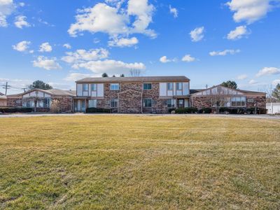 61135 Eleven Mile Rd #5, South Lyon, MI, 48178