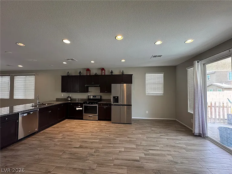43 Heathrow Lake Ave — Photo 8