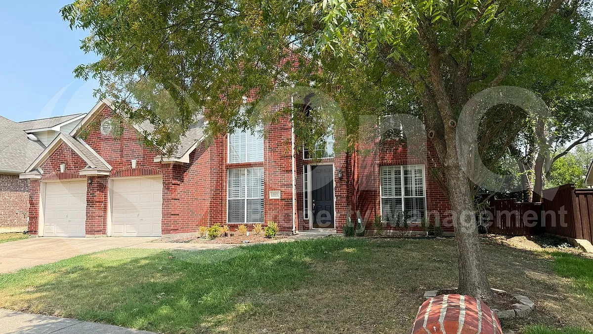 4 bed, 3.0 bath, 2882 sqft, $3,300 — Photo 2