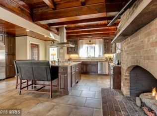 9212 Maria Ave, Great Falls, VA 22066