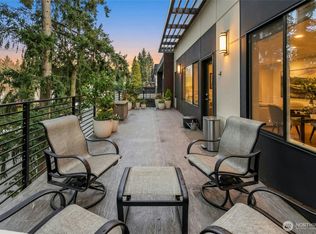 15538 NE 15th Place #400, Bellevue, WA