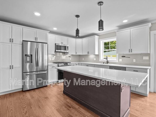 26 Atwood Ave
