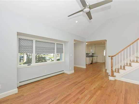 5th image of 4 Iris Ln