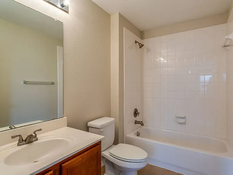 4168 Kyndra Cir — Photo 17